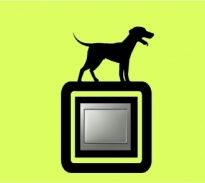 Sticker decorativ intrerupator silueta caine